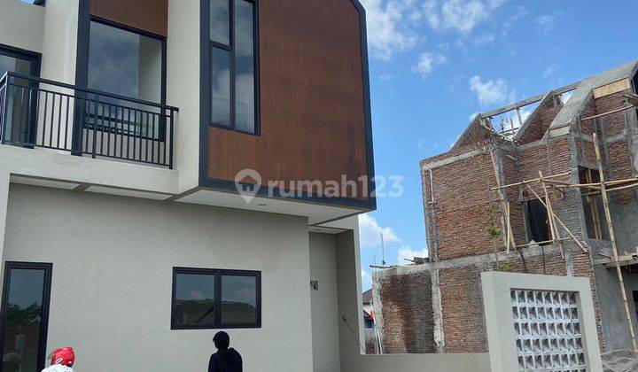 Dijual Rumah 2 Lantai dekat Manahan Solo dan Kampus UMS  1