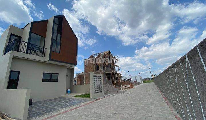 Dijual Rumah 2 Lantai dekat Manahan Solo dan Kampus UMS  2