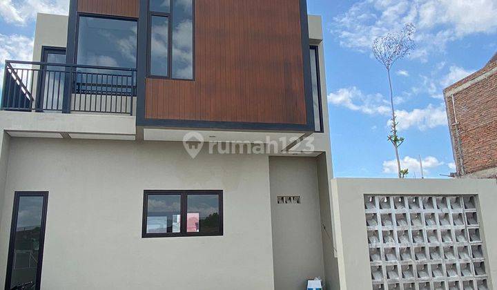 Jual Rumah 2 Lantai Paulan Colomadu 600 jutaan 1