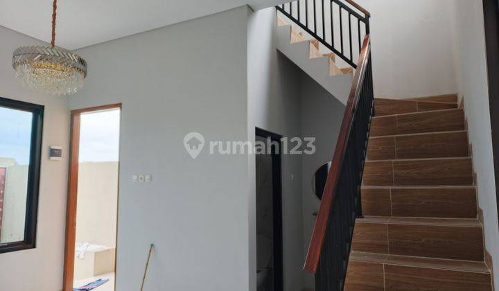 Rumah Solo Colomadu 2 Lantai Dekat Rumah Pak Jokowi 2