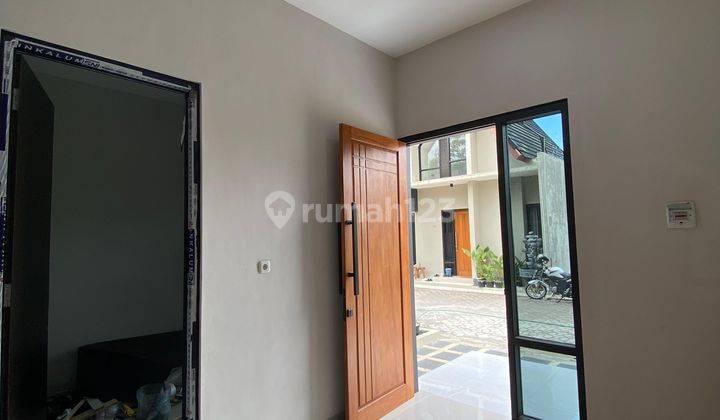 Rumah Solo Barat 2 Lantai Utara Hotel Alana Solo 1