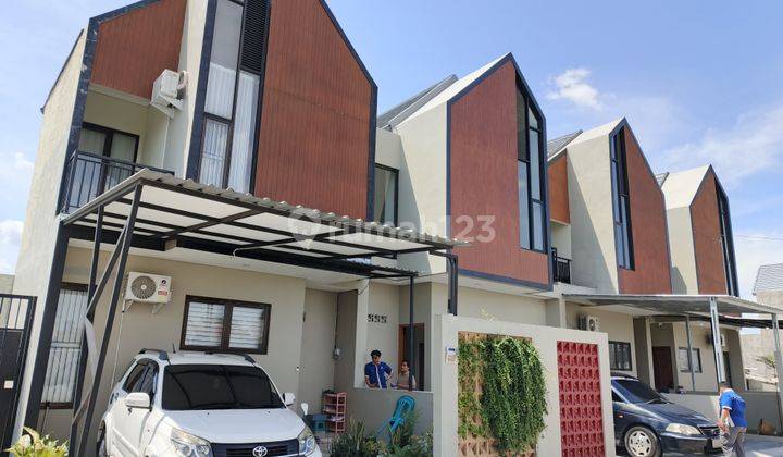 Rumah Solo 2 Lantai 600 Jt an Barat Kampus Ums 2