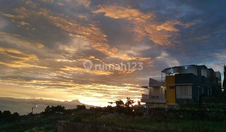 Rumah Cantik Kawasan Elite Sejuk Strategis Dekat Tempat Wisata  4