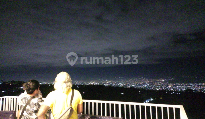 Rumah Cantik Kawasan Elite Sejuk Strategis Dekat Tempat Wisata  12