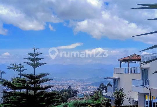 Rumah View Pegunungan & view kota Bandung strategis dkt wisata  1