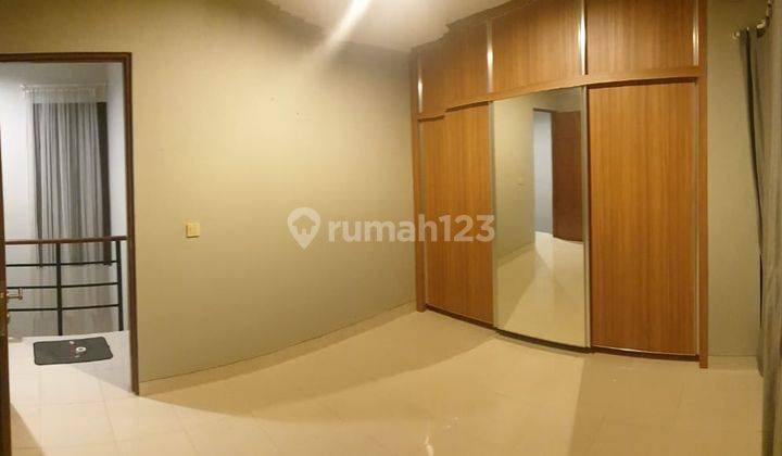 Rumah 2 Lantai SHM di Premier Terrace Ciracas 2