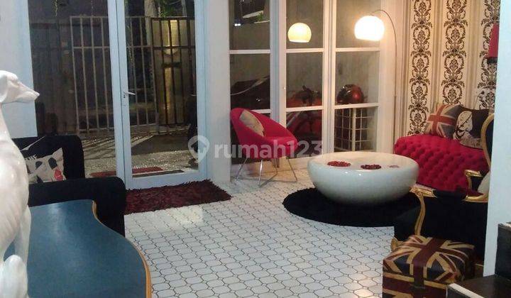 Rumah kost 11 Kamar dekat GI/PI Jakarta Pusat 2