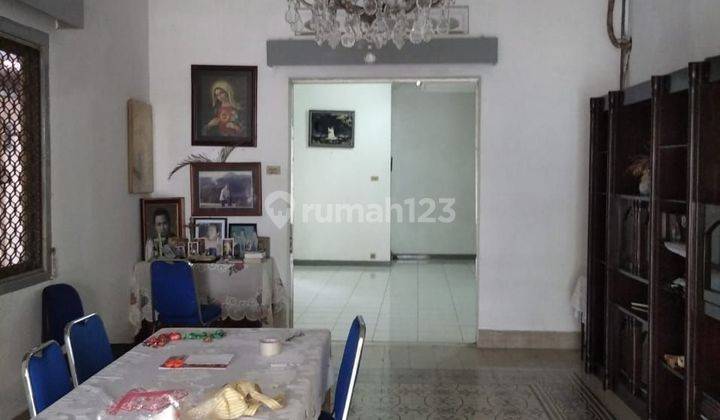 RUMAH Belanda TERAWAT BAIK DI MENTENG JAKARTA PUSAT 2