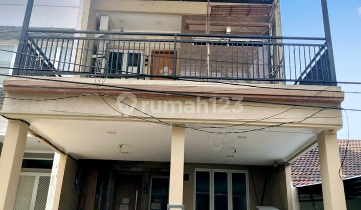 Rumah4 Lantai Cocok untuk Rumah Tinggal dan Kantor di Kelapa Nias Kelapa Gading Jakarta Utara