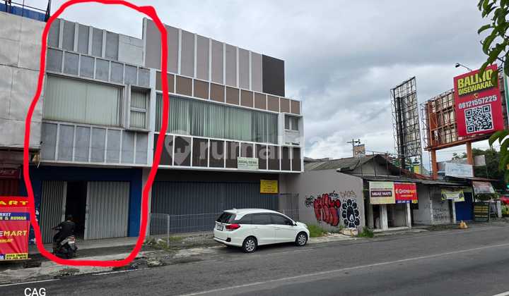 Two-Story Shop House on the Side of Wonocatur Main Road, Yogyakarta