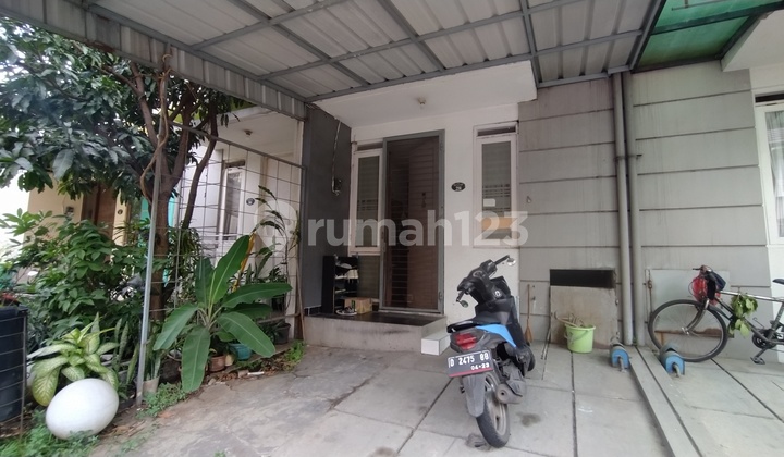 Dijual Rumah Siap Huni di Istana Regensi Sudirman Bandung Dijual Rumah Siap Huni di Istana Regensi Sudirman Bandung