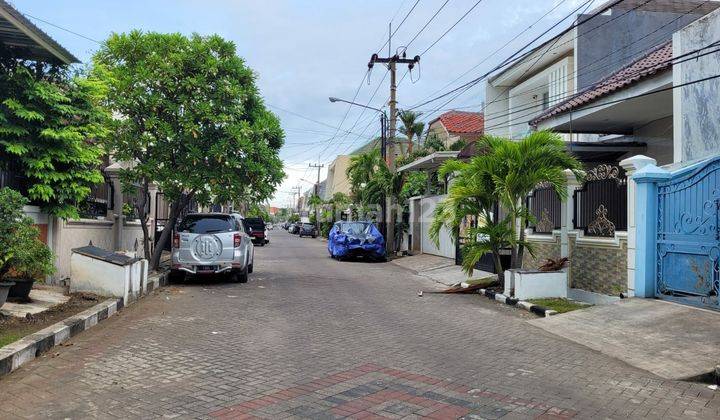 Rumah Asri dan Sejuk , SHM di Mulyosari Prima , jalan lebar 3 Mobil 2