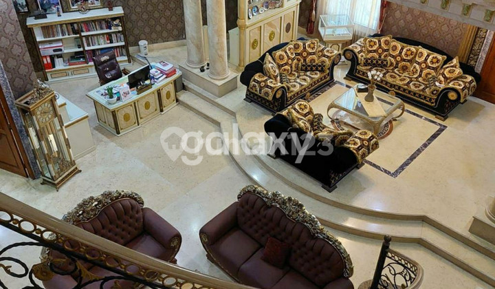 Rumah Sultan , Mewah , di Pantai Mentari, Surabaya Timur