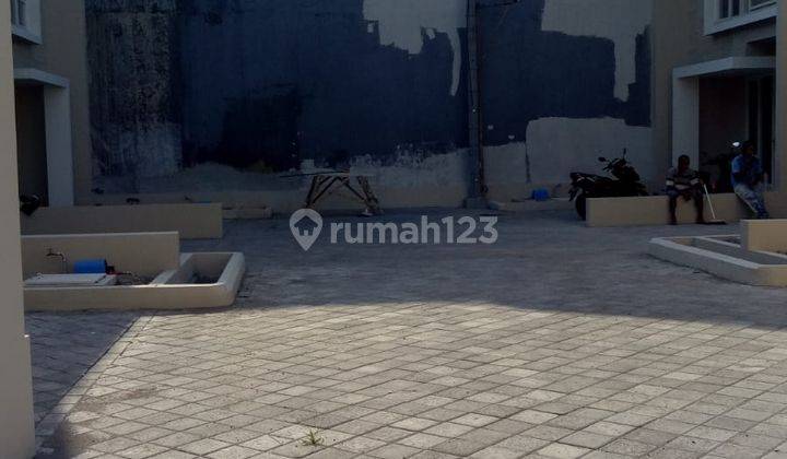 Dijual cepat rumah 2 lantai baru gress di Juanda Land  3
