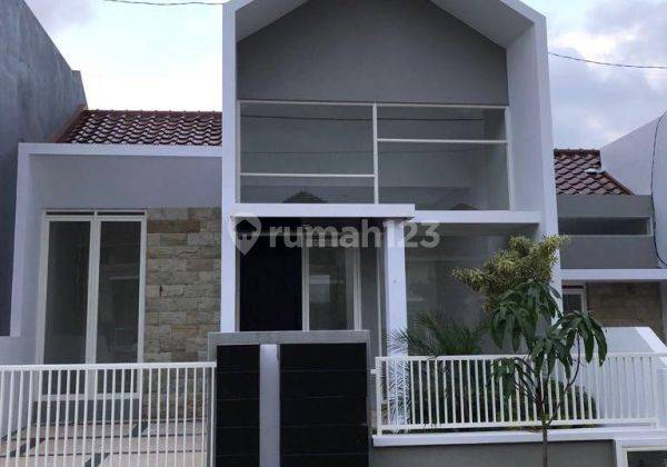 Rumah Minimalis di Perumahan Austin Ville Malang Gmk01452 1