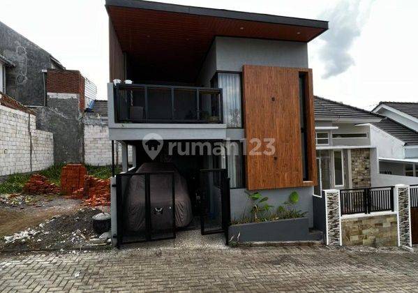 Rumah Bagus Dijual di Perumahan Daerah Sukun Malang Gmk01304 1