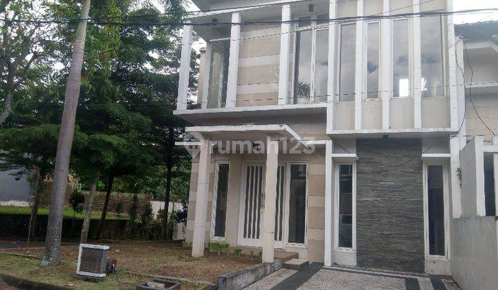 Rumah Bagus di Kompleks Perumahan Dieng Malang Kota Gmk01949 1