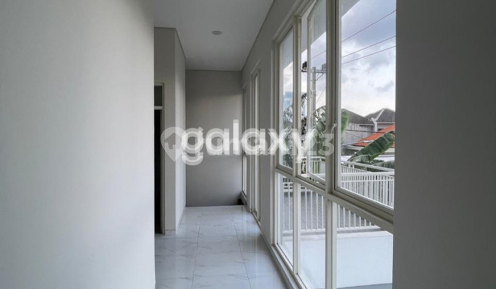 FOR SALE: NEW MODERN MINIMALIST 2-STORY HOUSE HOOK MANYAR TIRTOYOSO 2