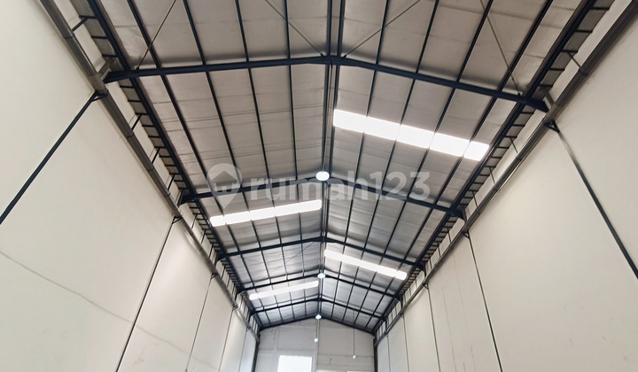 FOR SALE WAREHOUSE ACCESS TO KEBOMMAS GRESIK WAREHOUSE & INDUSTRIAL AREA