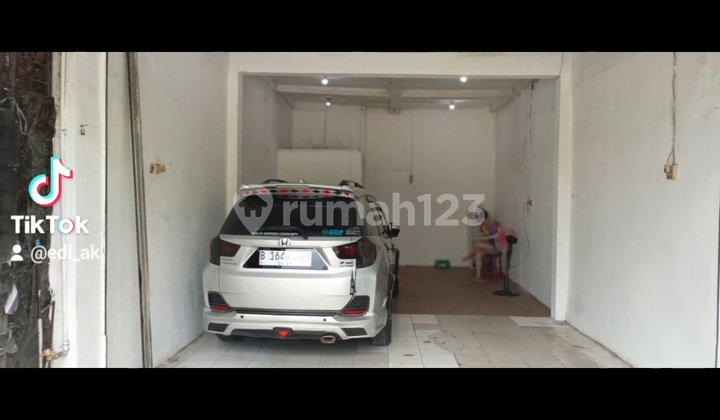 Shop House /Kios Suitable for Business