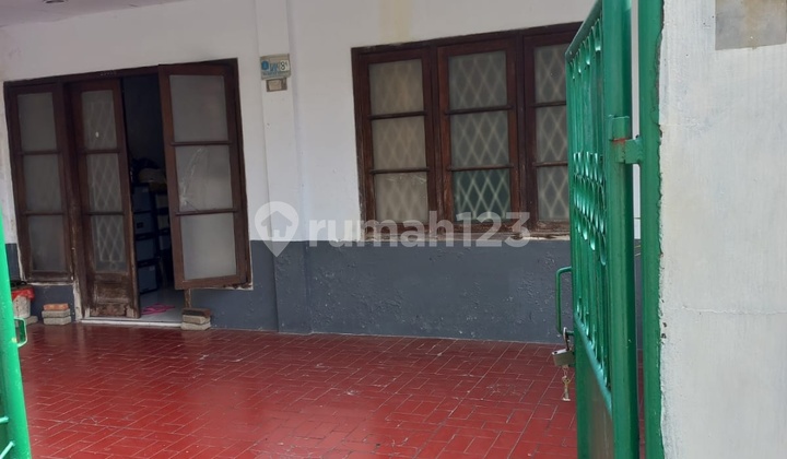 Rumah Petojo Hanya Hitung Tanah.masih Layak Huni