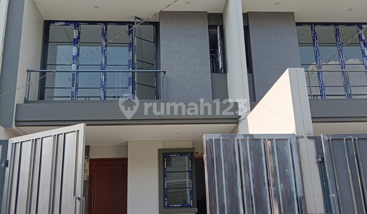 Di Jual Rumah Baru Sunrise