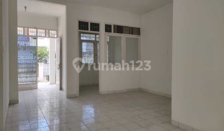 Rumah 1lantai nuansa putih 5