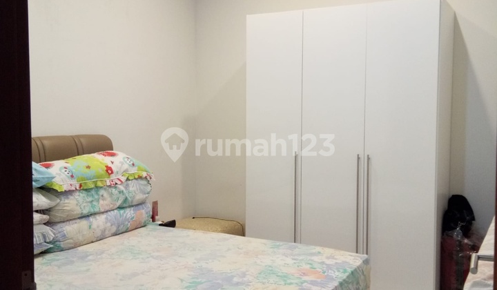 Rumah 2lantai taman aries