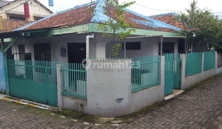 Rumah lama asli dan nyaman 2