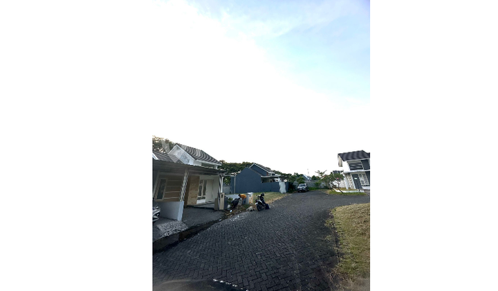 Grand Sunrise Menganti Gresik 1-Story House Facing East 2