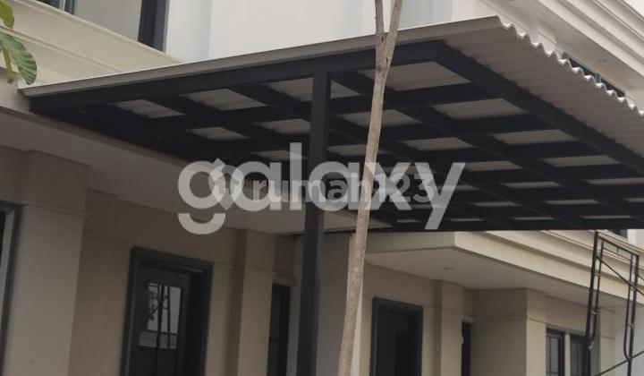 Rumah Dian Istana Cluster White House Surabaya 2 Lantai Hadap Utara