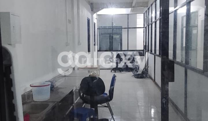 Rumah Raya Manyar Surabaya 1 Lantai Nol Jalan Raya 2