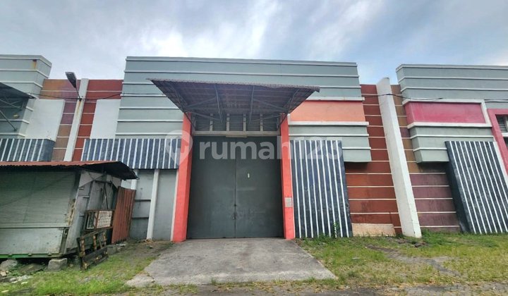 Warehouse Ready to Use in the Kim Area