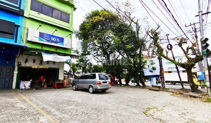 Ruko Hook Dengan Parkiran Luas di Kawasan Strategis Pancing - Bhayangkara 1