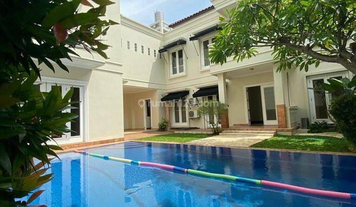 Spacious 5 Bedrooms with Garden and Swimming Pool in Pondok Indah 1