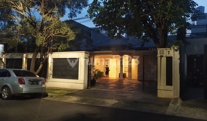 500jt Good Location In Kemang 3+1 BR With Pool And Garden 1