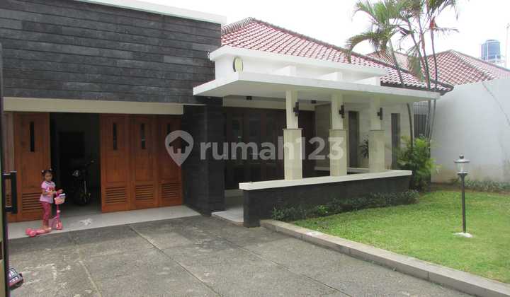 Near Mosque, 1-Story House With Extensive Garden Kemang 2