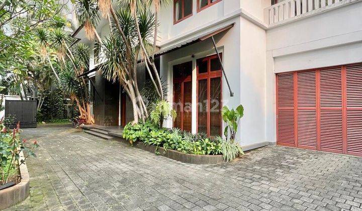 700jt Nego Rumah Luas 1600sqm 5 Kamar Parkir 8 di Kemang 2