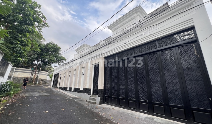 Rumah Dijual American Classic Lokasi Kemang Utara Furnished