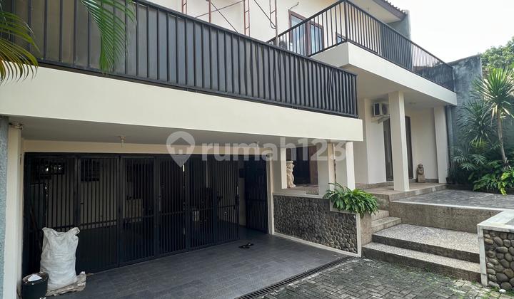 For Rent Single House At Kemang Selatan bisa untuk Silent Office / Tempat Tinggal