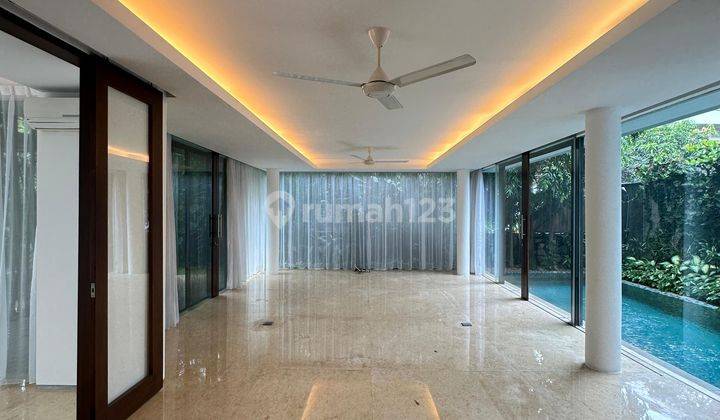 Compound House in Kebayoran Baru Jakarta Selatan 2