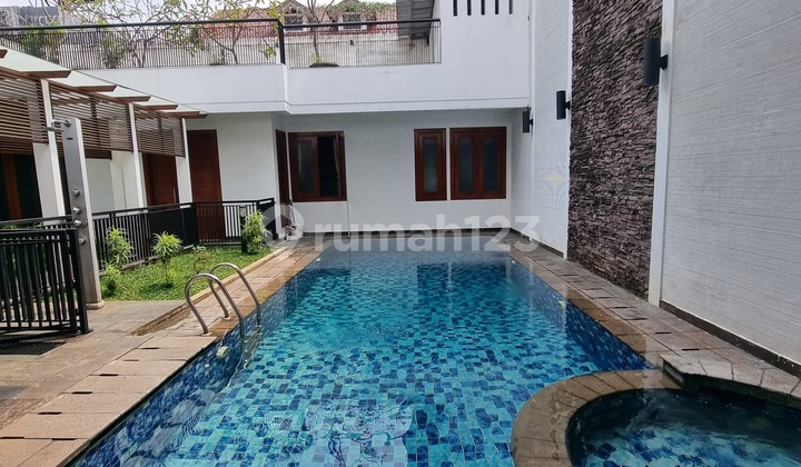 Rumah Mewah Pondok Indah 5 Kamar, Dekat Sekolah JIS Rumah Mewah Pondok Indah 5 Kamar, Dekat Sekolah JIS