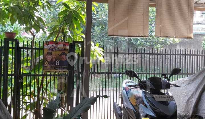 One Gate System Strategic House in East Bandung, Naglasari Complex. One Gate System Strategic House in East Bandung, Naglasari Complex.