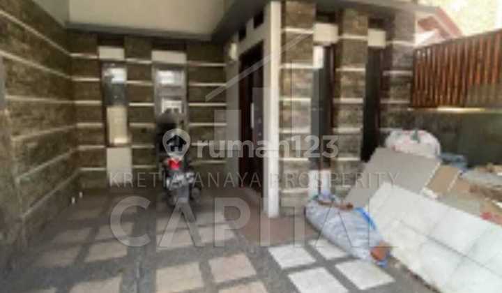 Ready-to-Occupy House with a Strategic Location in Batununggal, Bandung City Ready-to-Occupy House with a Strategic Location in Batununggal, Bandung City