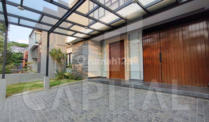 Rumah Minimalis Lux View Danau di Kbp Kota Baru Parahyangan  1