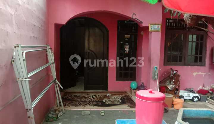 Rumah masuk gang motor, 100 meter ke Jalan Raya Poncol Ciracas Rumah masuk gang motor, 100 meter ke Jalan Raya Poncol Ciracas