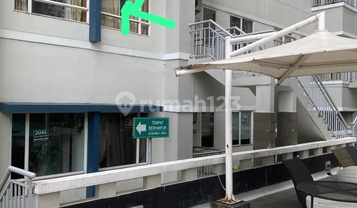 Jual Cepat Lantai 2 Semi Furnished View Kolam Renang