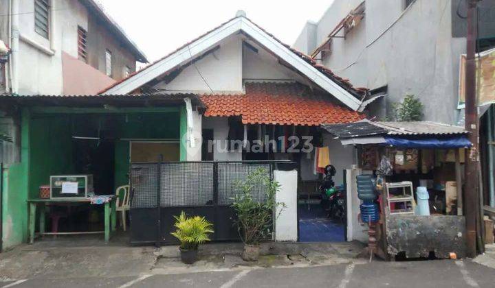 Rumah Lama, Hanya 850 Meter Ke Rsud Tanah Abang 1