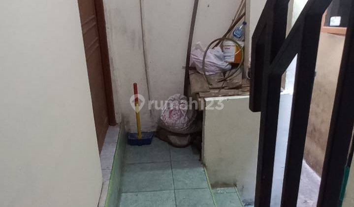 Kos kosan Sisa 2 Kamar Ya. Tinggal Jalan Kaki Ke Wtc Mangga Dua 13
