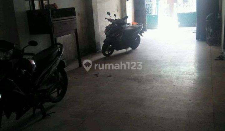 Rumah Akses Mobil, 900 Meter Ke Roxy Square 8